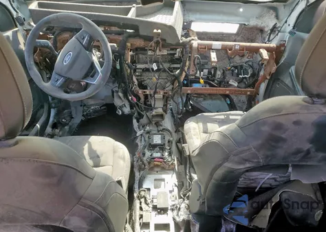 2022 Ford Escape Titanium z USA, uszkodzony, nr VIN 1FMCU9J91NUB93886